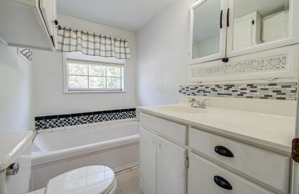 20593 Highway 105 Cleveland, TX 77328