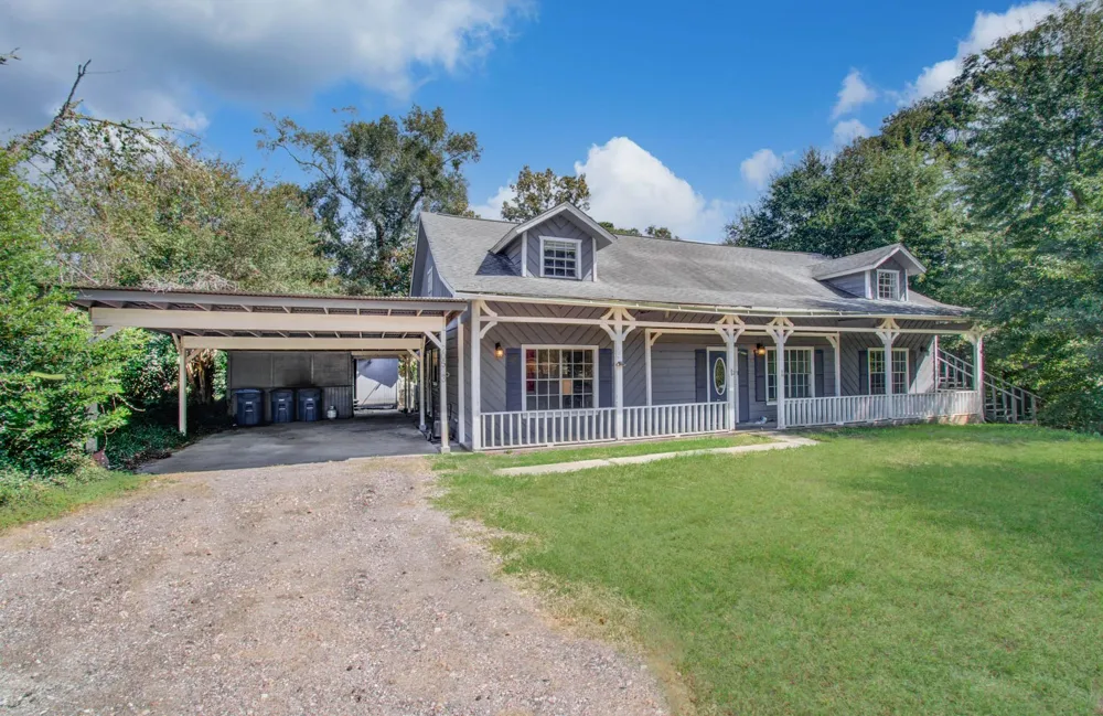 20593 Highway 105 Cleveland, TX 77328