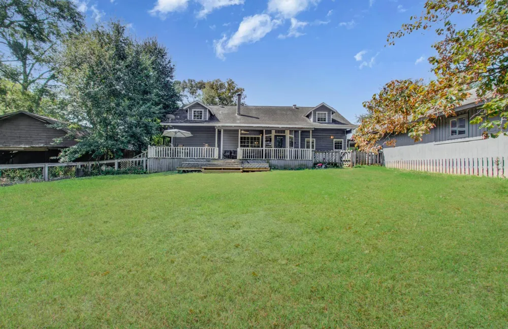 20593 Highway 105 Cleveland, TX 77328