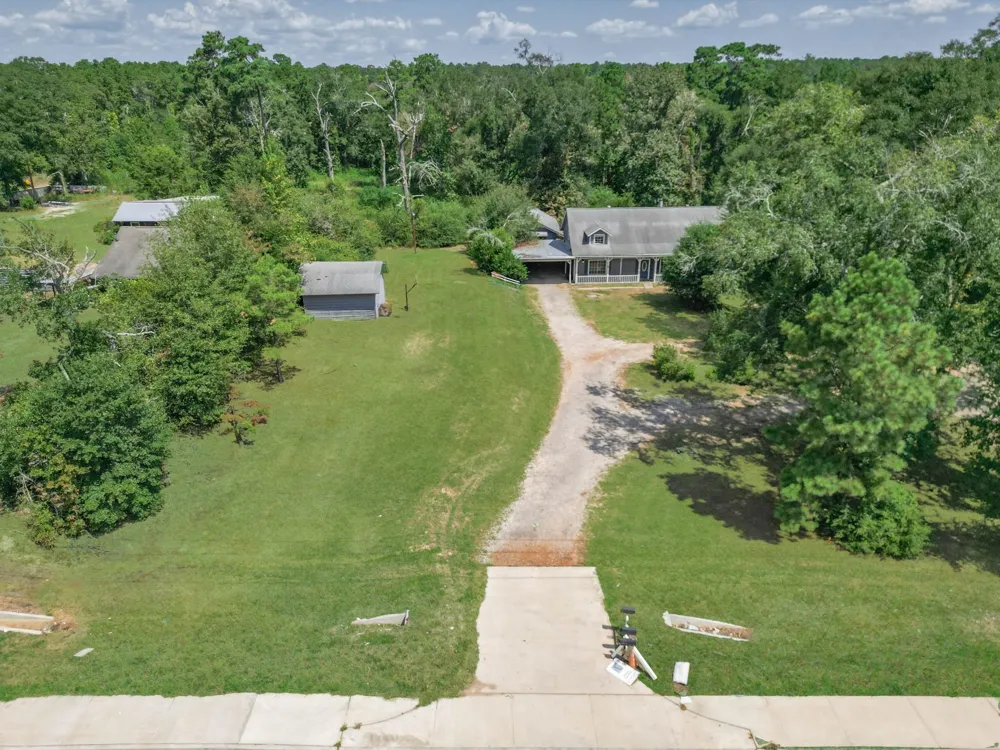 20593 Highway 105 Cleveland, TX 77328