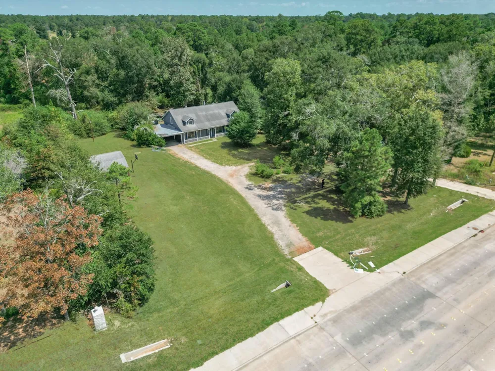 20593 Highway 105 Cleveland, TX 77328