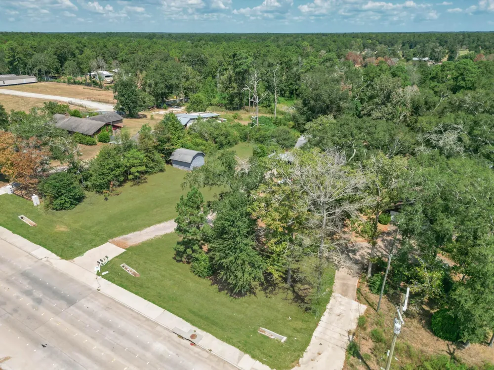 20593 Highway 105 Cleveland, TX 77328