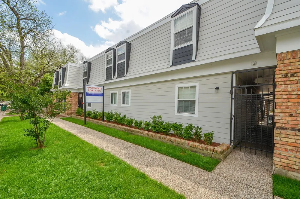 1419 Hawthorne #23 Houston, TX 77006