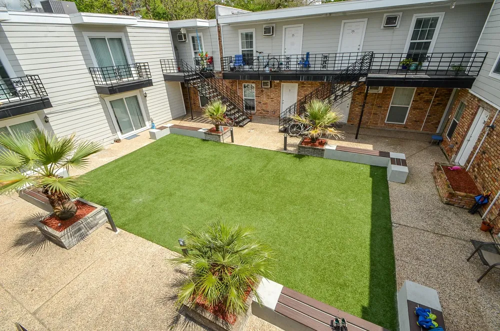 1419 Hawthorne #23 Houston, TX 77006