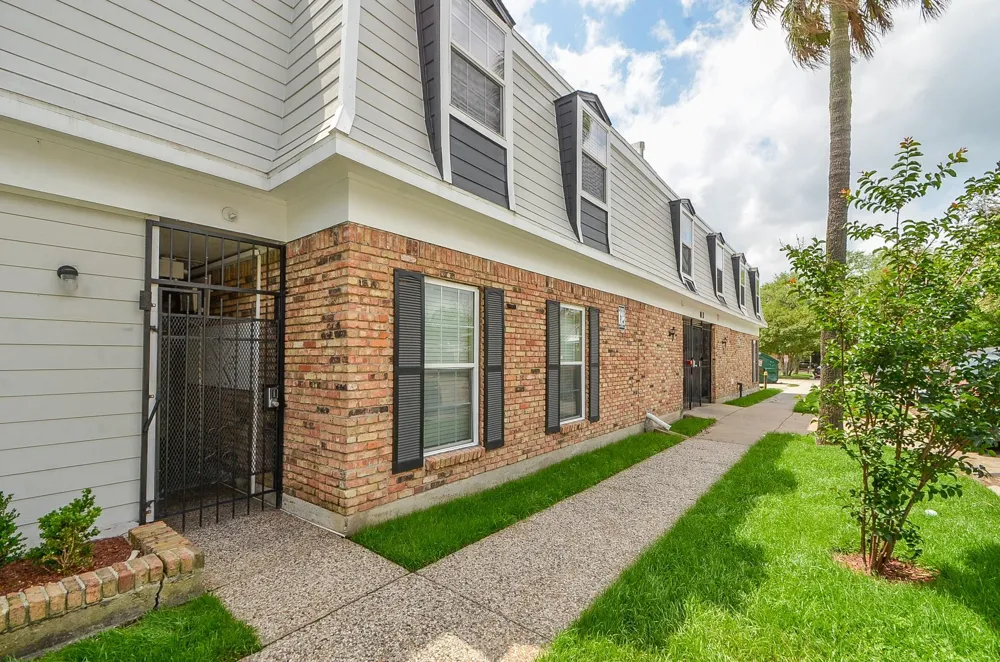 1419 Hawthorne #23 Houston, TX 77006