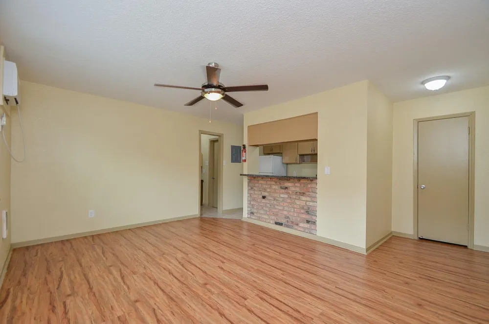 1419 Hawthorne #23 Houston, TX 77006