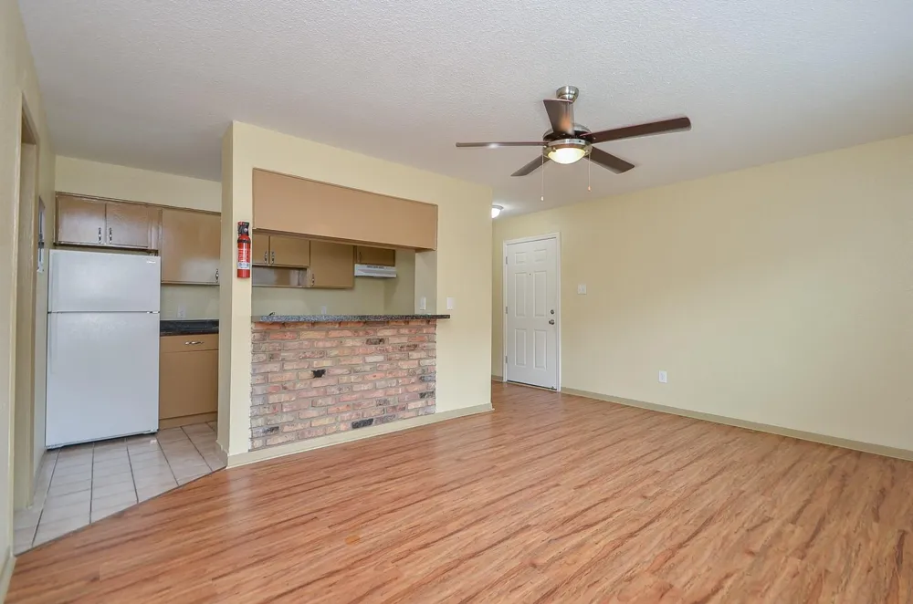 1419 Hawthorne #23 Houston, TX 77006