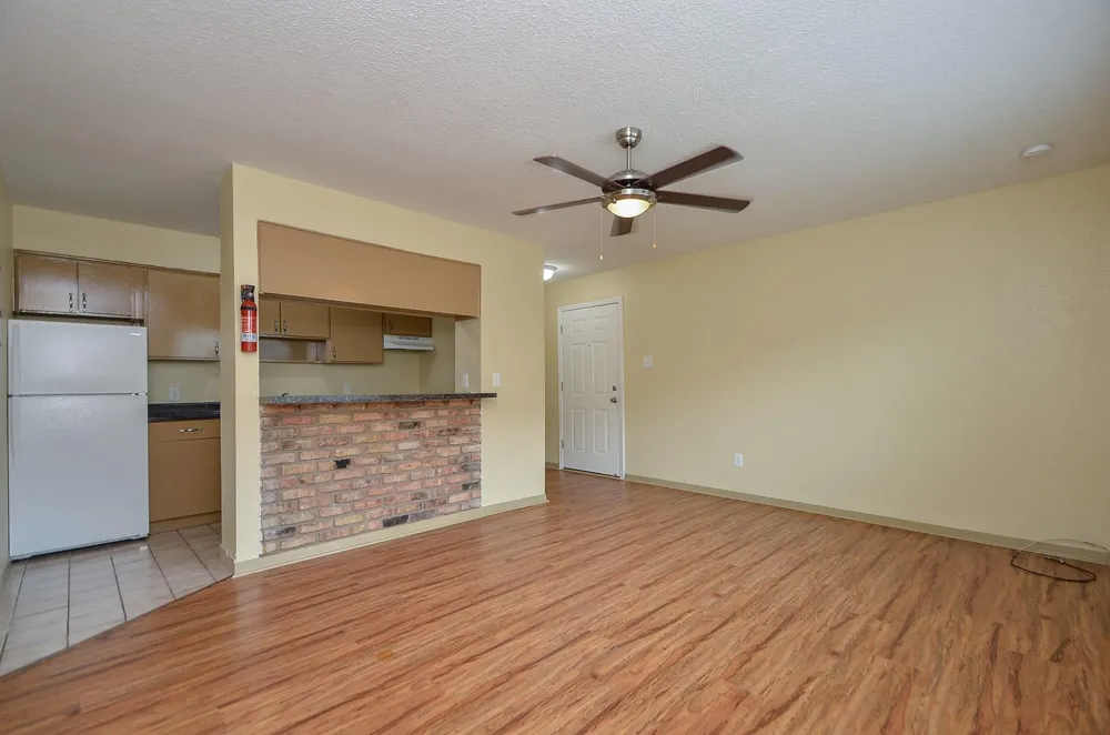 1419 Hawthorne #23 Houston, TX 77006