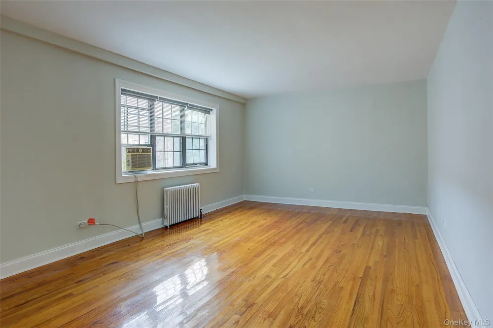 78-35 147th Street #2E Kew Garden Hills, NY 11367