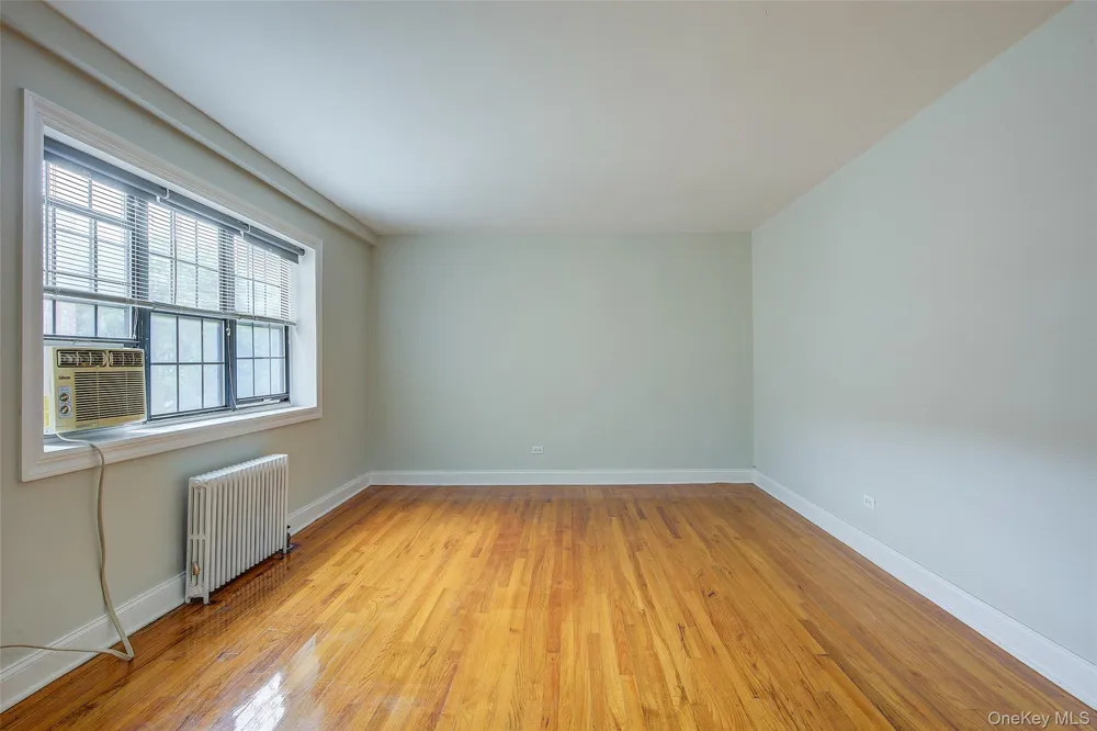 78-35 147th Street #2E Kew Garden Hills, NY 11367