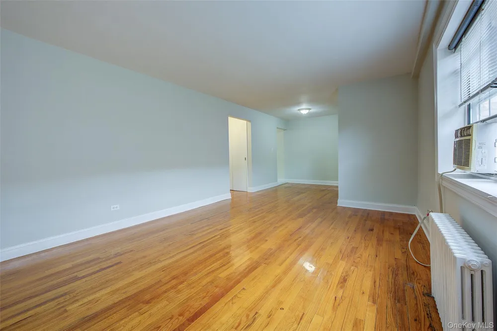 78-35 147th Street #2E Kew Garden Hills, NY 11367