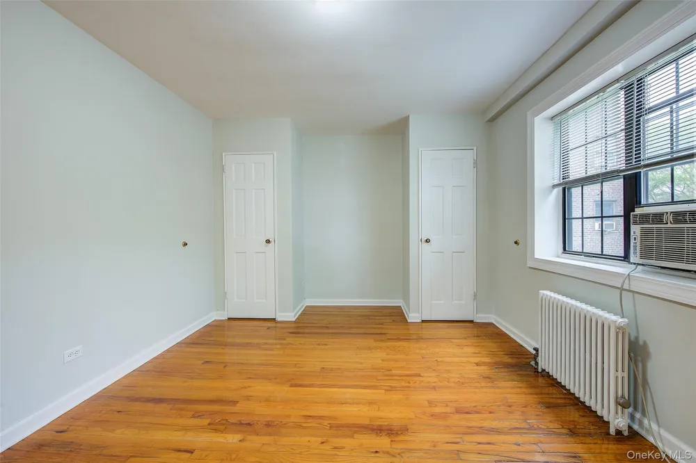 78-35 147th Street #2E Kew Garden Hills, NY 11367