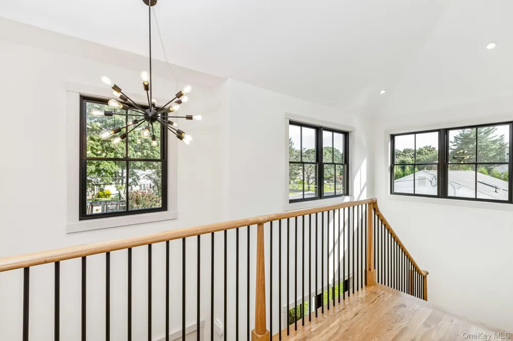 17 Nidzyn Avenue Remsenburg, NY 11960