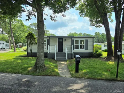525 Riverleigh Avenue #221