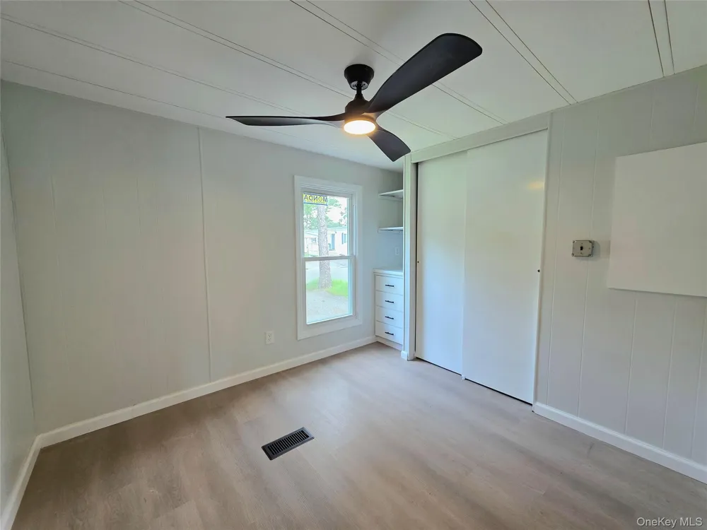525 Riverleigh Avenue #221 Riverhead, NY 11901
