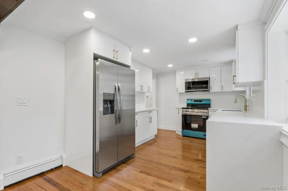 98 Rose Place Selden, NY 11784