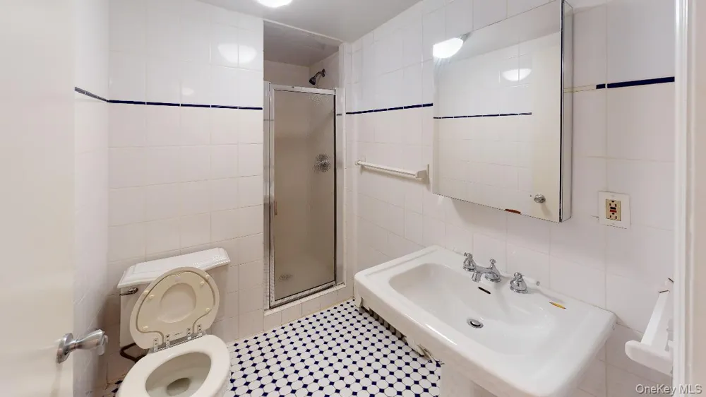 382 Burns Street #1 Forest Hills, NY 11375