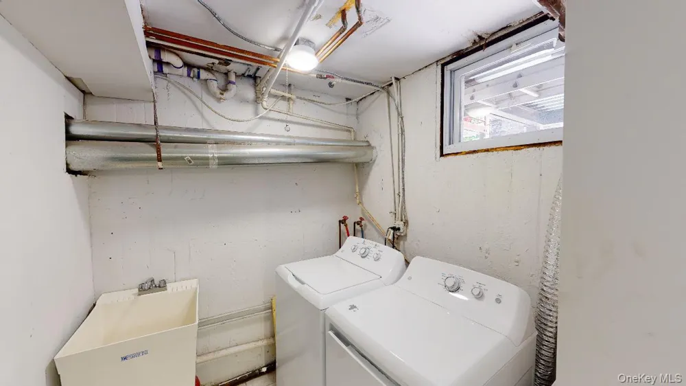 382 Burns Street #1 Forest Hills, NY 11375