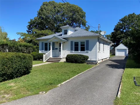 424 Sweezy Avenue