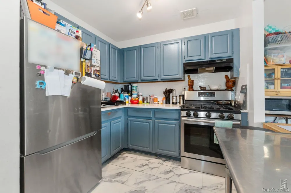 426 54th Street Brooklyn, NY 11220