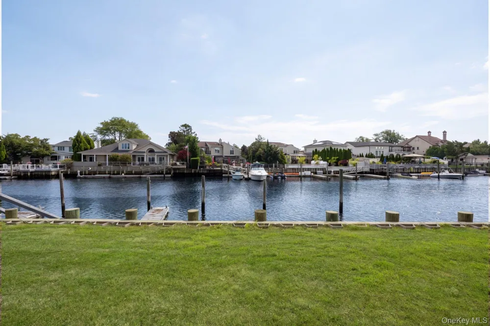 2819 Bay Drive Merrick, NY 11566