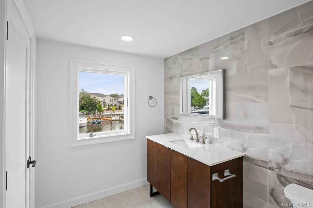 2819 Bay Drive Merrick, NY 11566