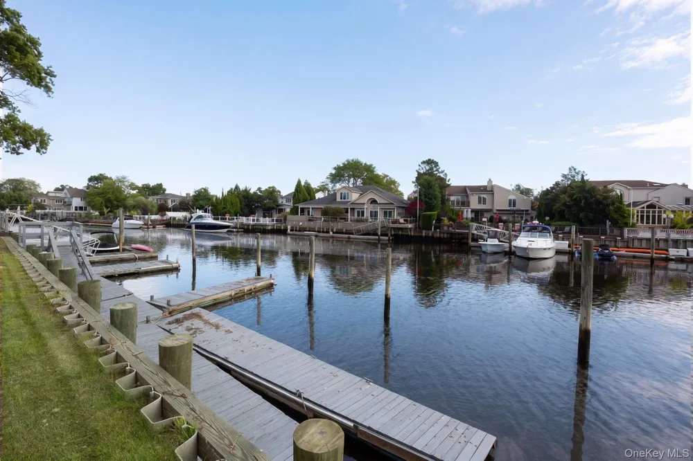 2819 Bay Drive Merrick, NY 11566