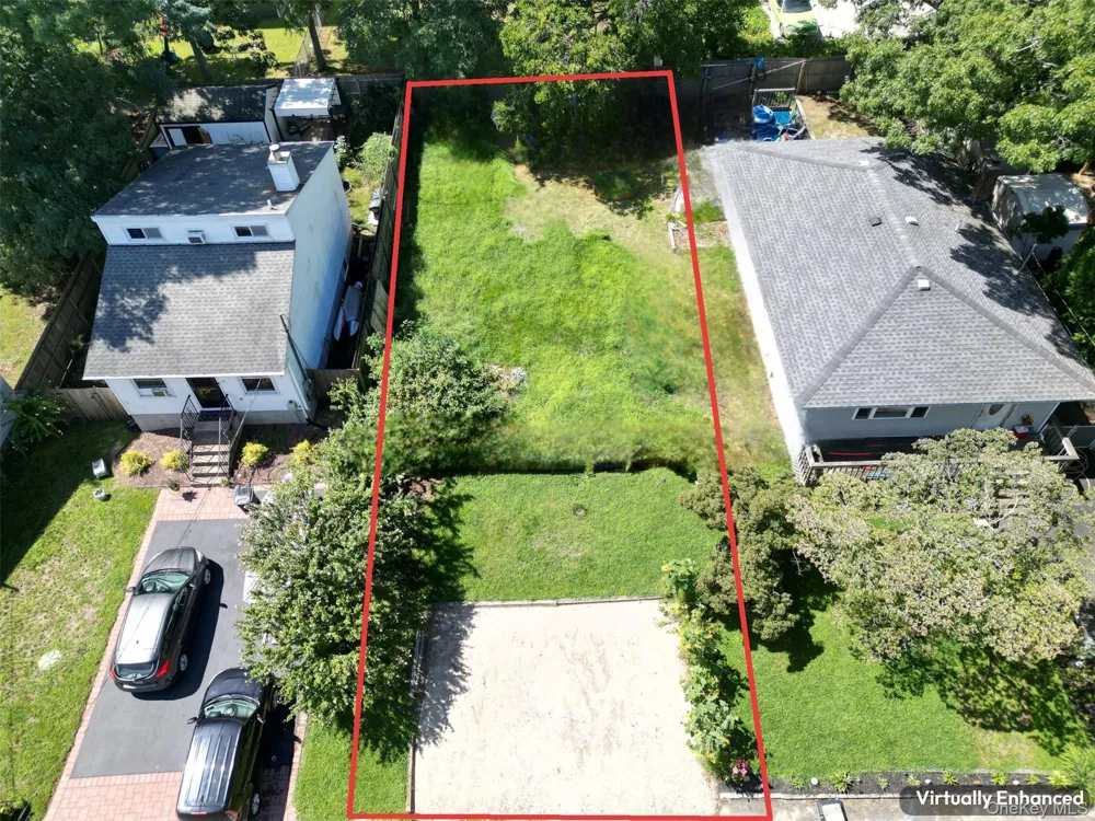 24 Franklin Avenue Mastic, NY 11950