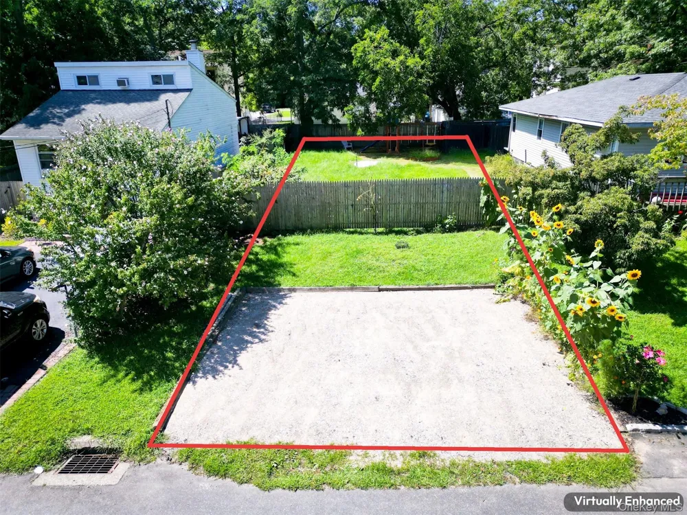 24 Franklin Avenue Mastic, NY 11950