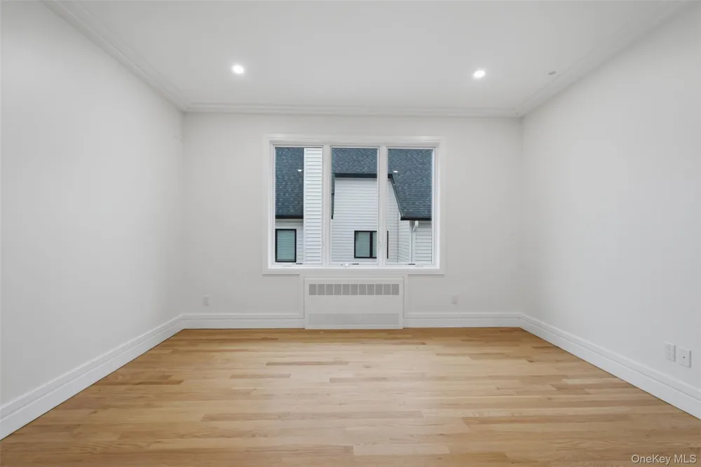 20 Singer Avenue #201 Spring Valley, NY 10977