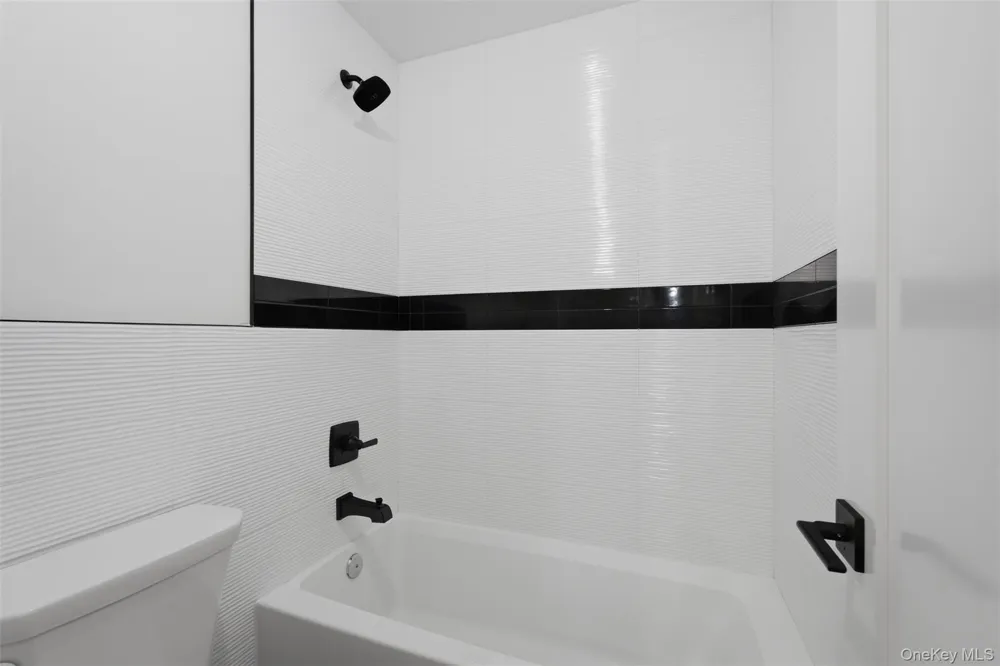 20 Singer Avenue #201 Spring Valley, NY 10977