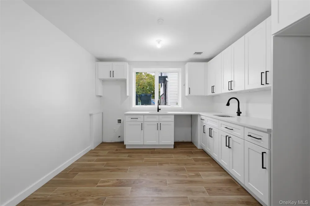 20 Singer Avenue #201 Spring Valley, NY 10977