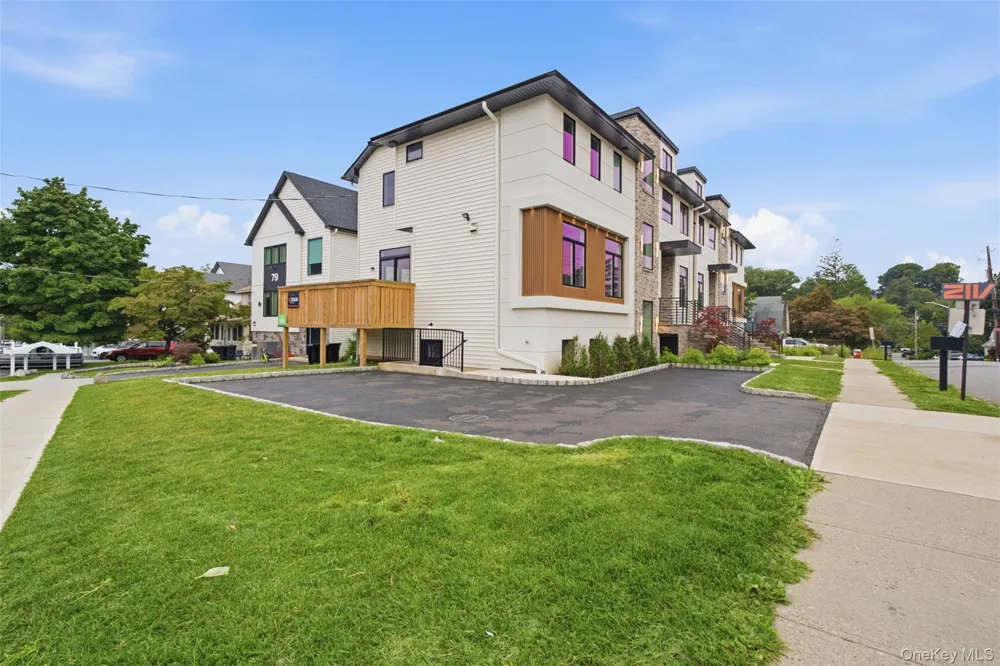20 Singer Avenue #201 Spring Valley, NY 10977