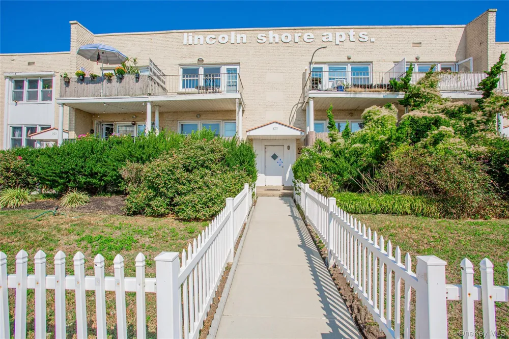 325 Shore Road #C Long Beach, NY 11561
