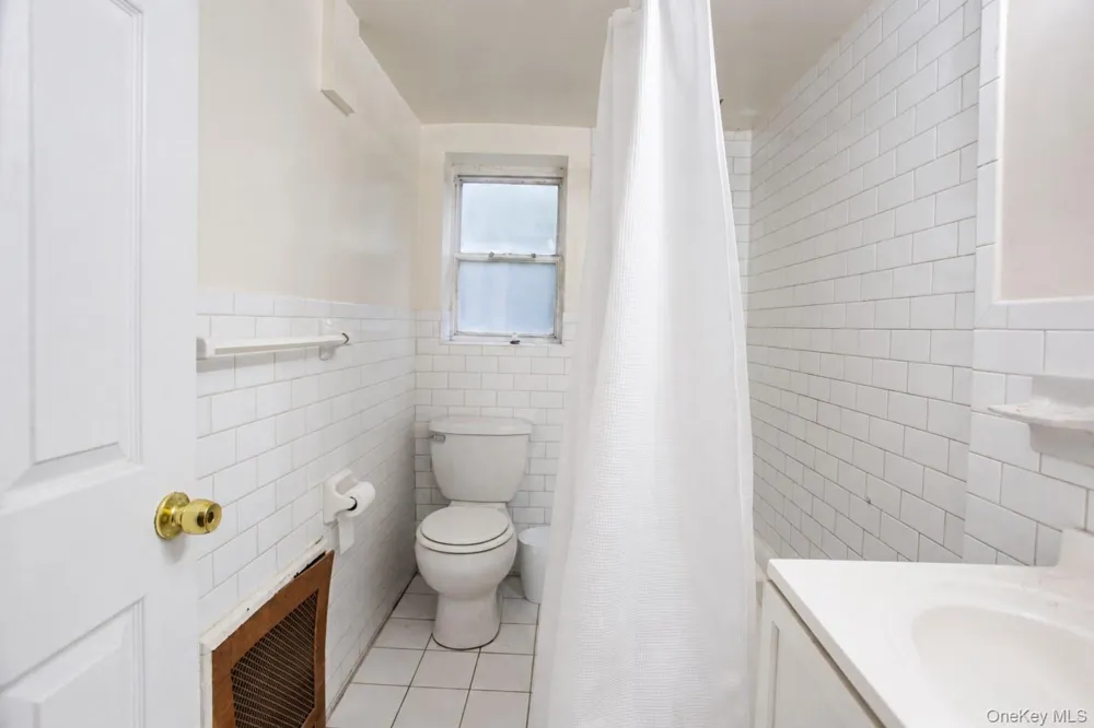 325 Shore Road #C Long Beach, NY 11561