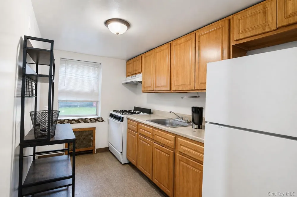325 Shore Road #C Long Beach, NY 11561