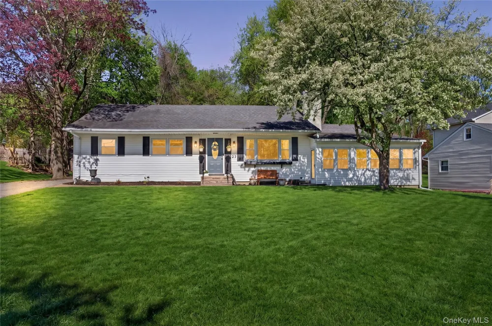 27 High Hill Avenue Warwick, NY 10990