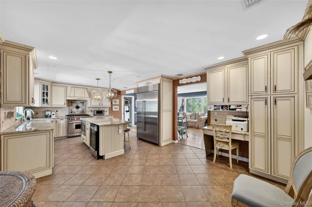 27 High Hill Avenue Warwick, NY 10990