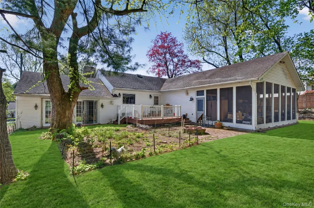 27 High Hill Avenue Warwick, NY 10990