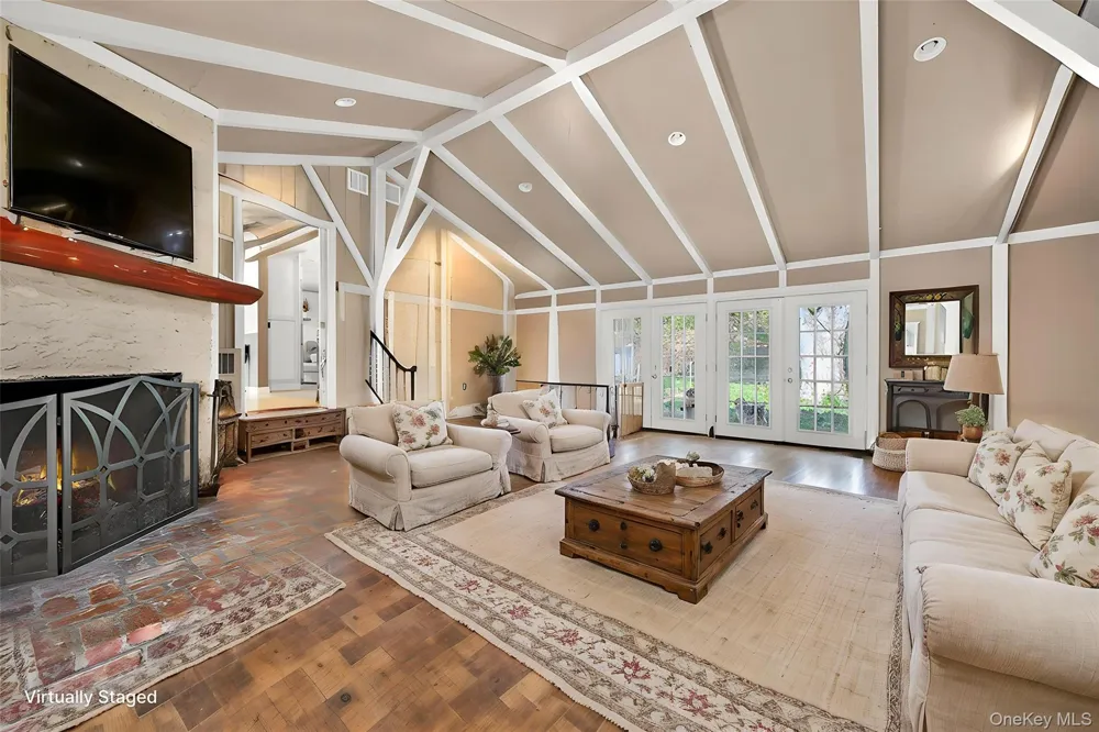 27 High Hill Avenue Warwick, NY 10990
