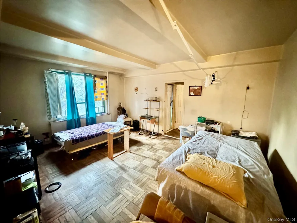 1503 Metropolitan Avenue #6E Bronx, NY 10462