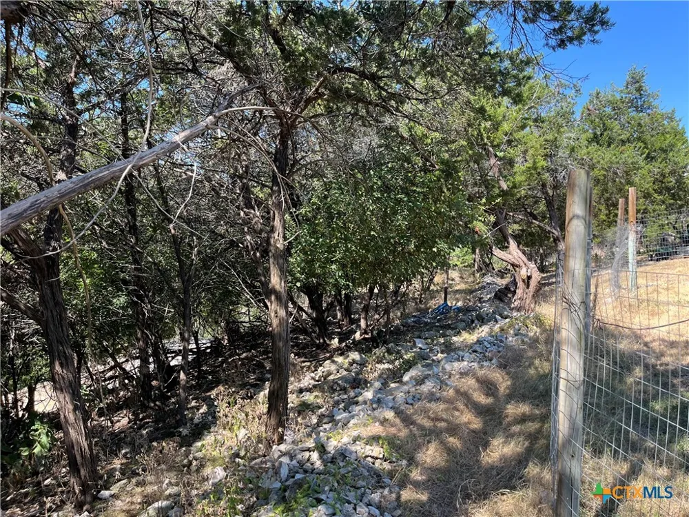 6692 Valley Drive Belton, TX 76513