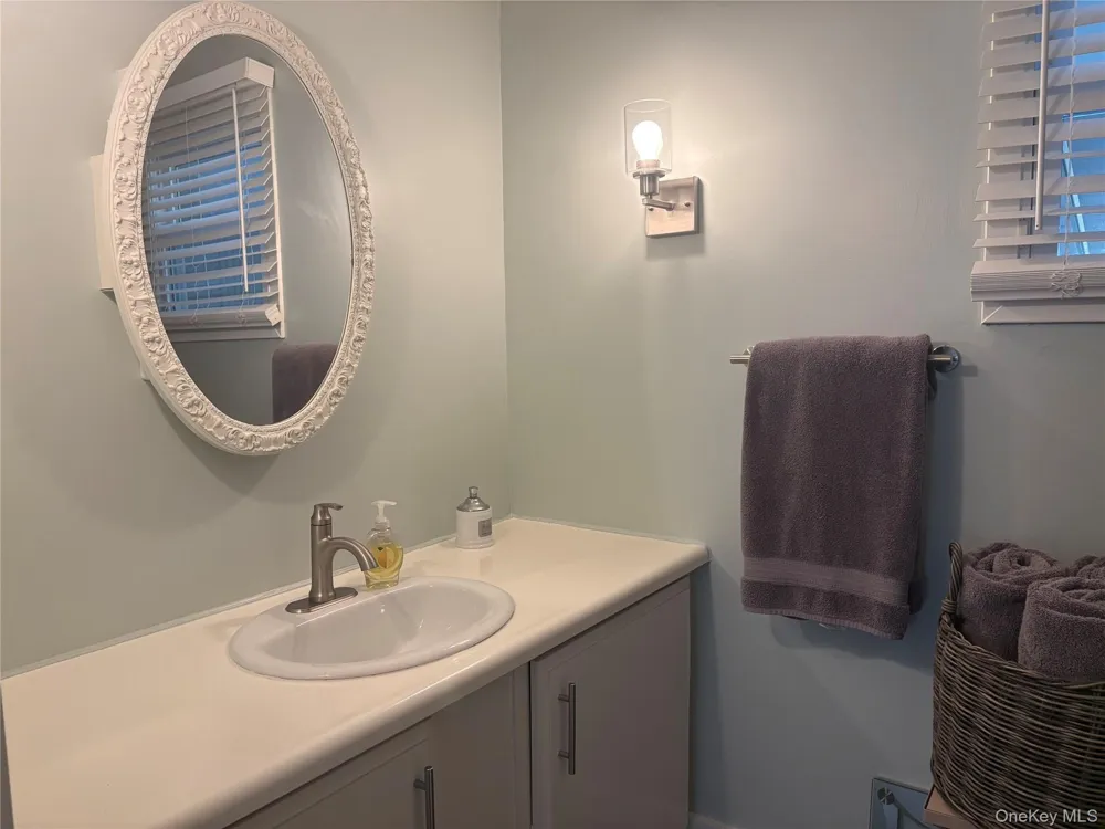 525/124 Riverleigh Avenue #124 Riverhead, NY 11901