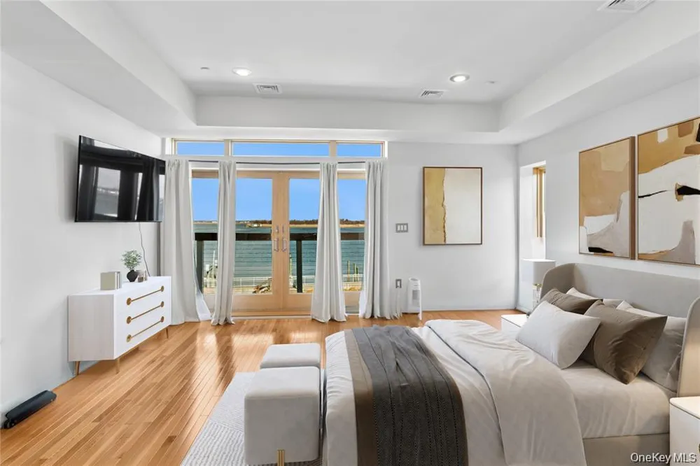 416 W bay Drive Long Beach, NY 11561