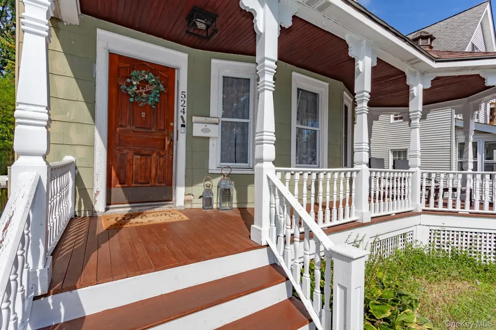 524 Simpson Place Peekskill, NY 10566