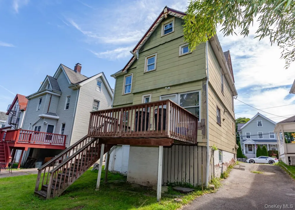 524 Simpson Place Peekskill, NY 10566