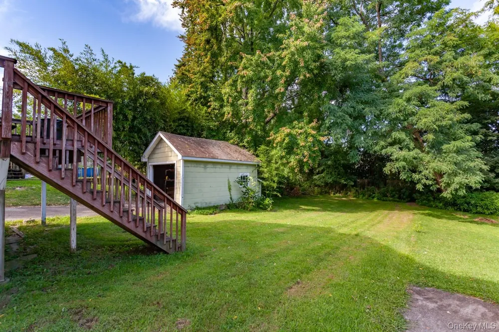 524 Simpson Place Peekskill, NY 10566