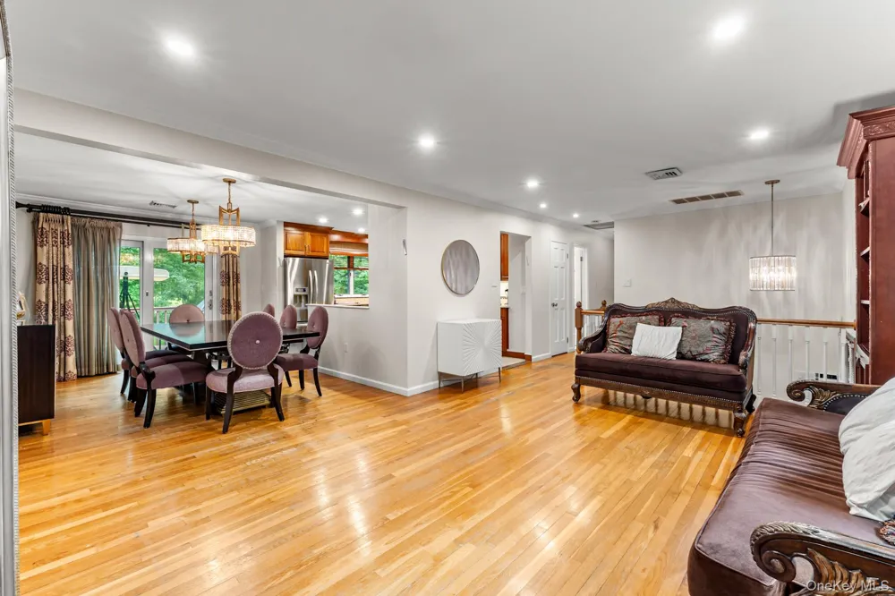 1 Earl Court Monsey, NY 10952
