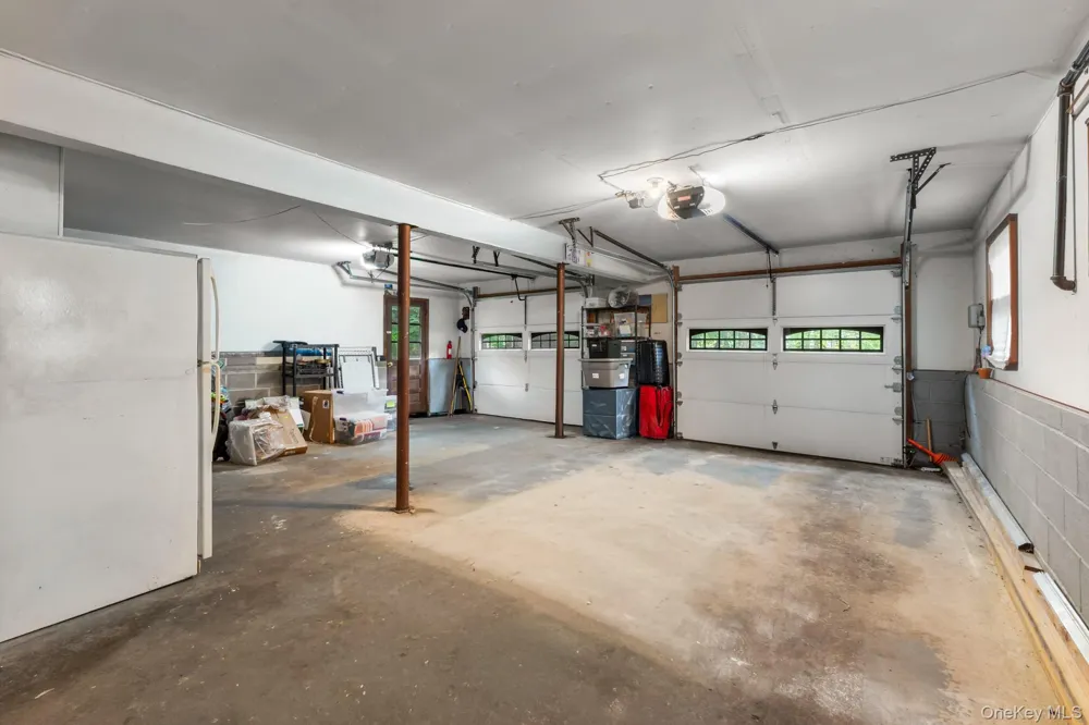 1 Earl Court Monsey, NY 10952