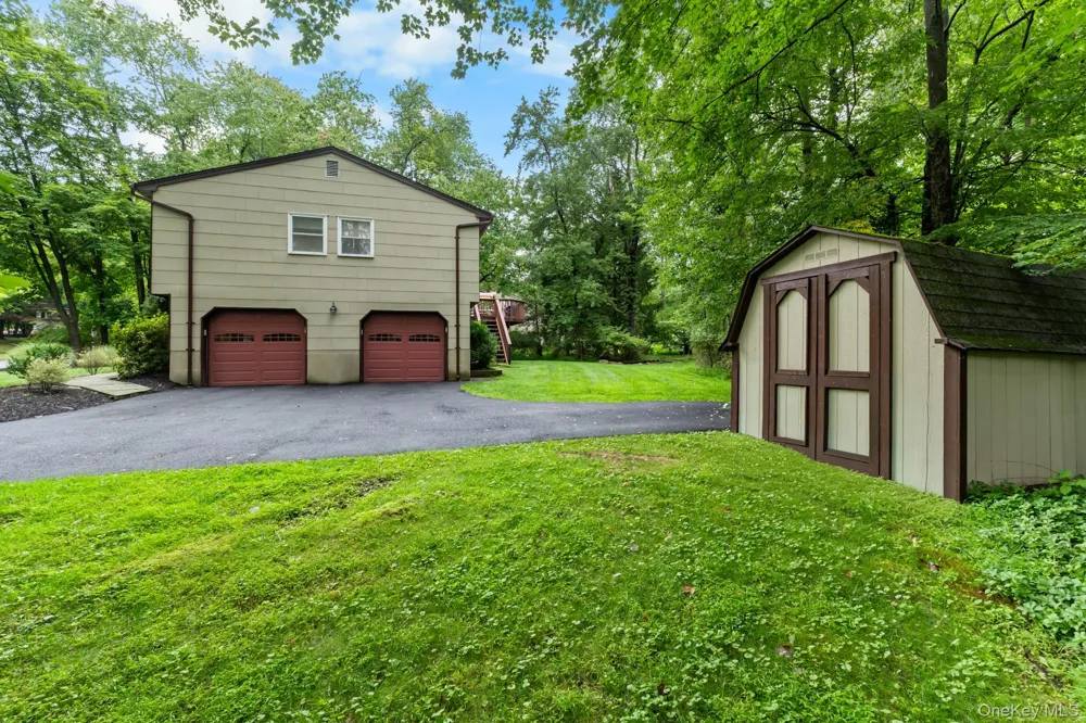 1 Earl Court Monsey, NY 10952